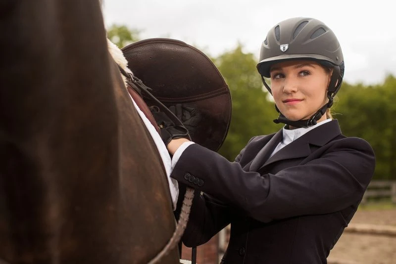 Tipperary Sportage Hybrid Helmet 5 Tipperary Sportage Hybrid Helmet - Image 3